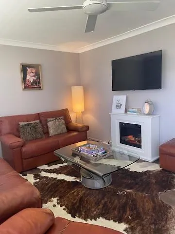 Huckleberry House Stanthorpe Villa